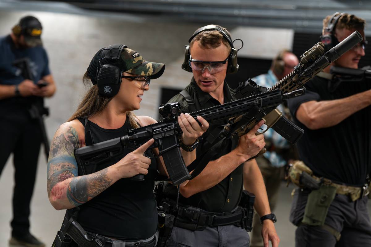 Sig Indoor Rifle Lifestyle 002 1200x800 5b2df79
